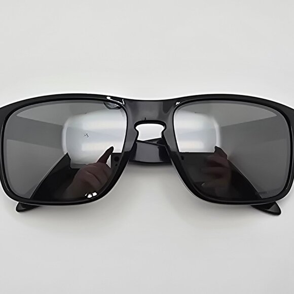 Oakley OO9102-E155 Holbrook Black Frame Prizm Black Iridium Lens Sunglasses 57mm - Picture 11 of 16